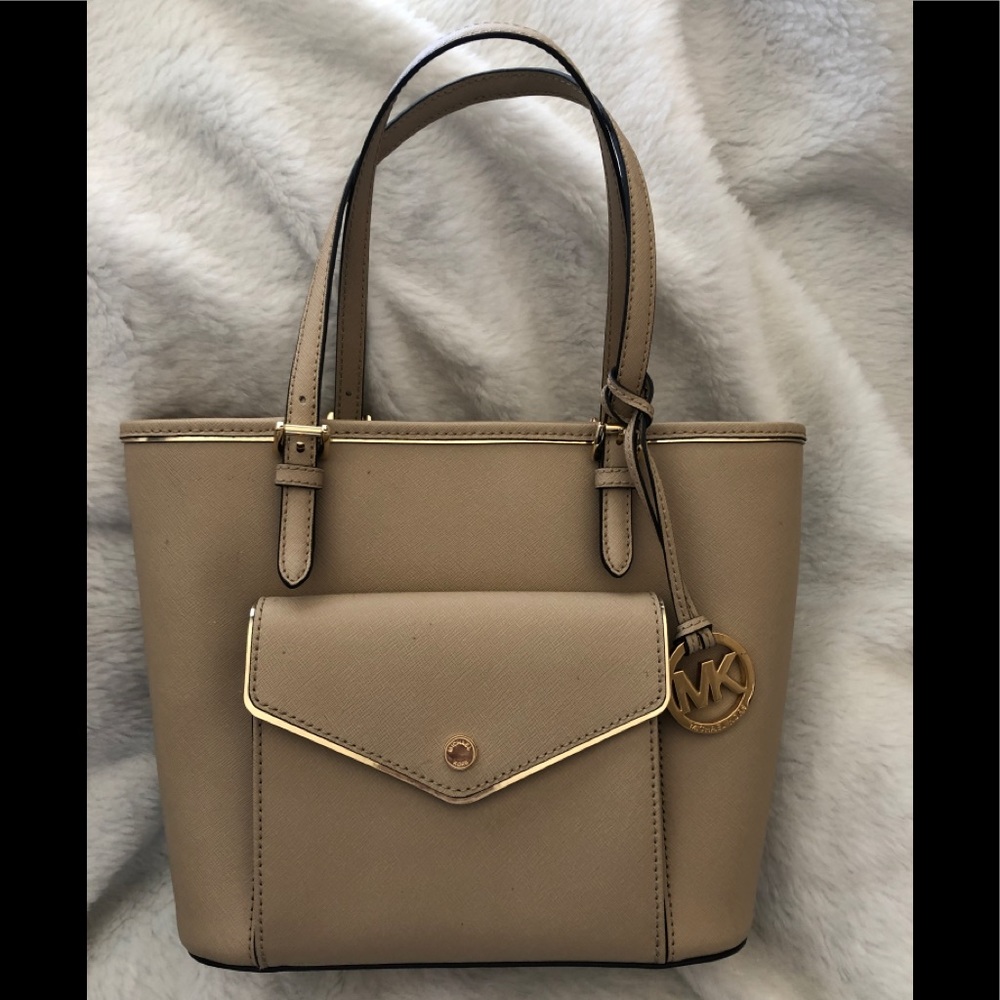 Michael Kors medium tan tote
